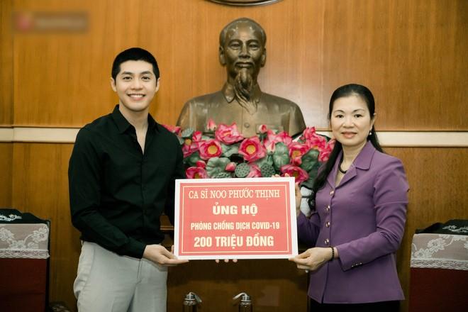 Nói ít làm nhiều, Noo Phước Thịnh âm thầm ủng hộ 300 triệu chống dịch Covid-19 và hạn mặn-1