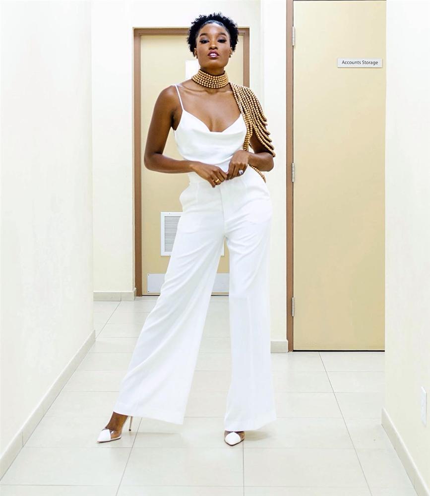 Bản tin Hoa hậu Hoàn vũ 23/3: Đối thủ của HHen Niê dương tính Covid-19-9