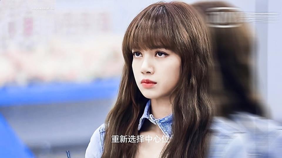 BLACKPINK Lisa trong Thanh xuân có bạn: Vừa nghiêm túc vừa đáng yêu không lối thoát-2