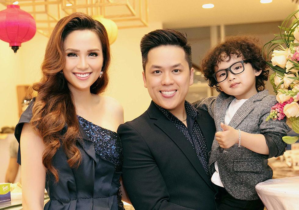 HOT: Lộ bằng chứng Hoa hậu Diễm Hương đã ly hôn người chồng thứ hai từ lâu?-1