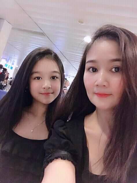 Cặp mẹ con Cần Thơ chiếm spotlight bởi ai nấy đều đẹp, cô con gái còn là gương mặt thân quen-1