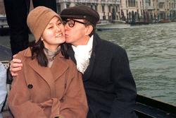 Woody Allen kể về mối tình với con gái nuôi