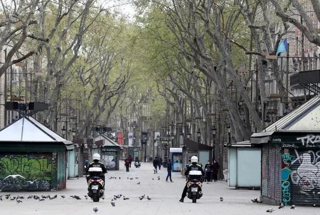 Trốn lệnh phong tỏa đi gặp bạn trai quen qua mạng-1