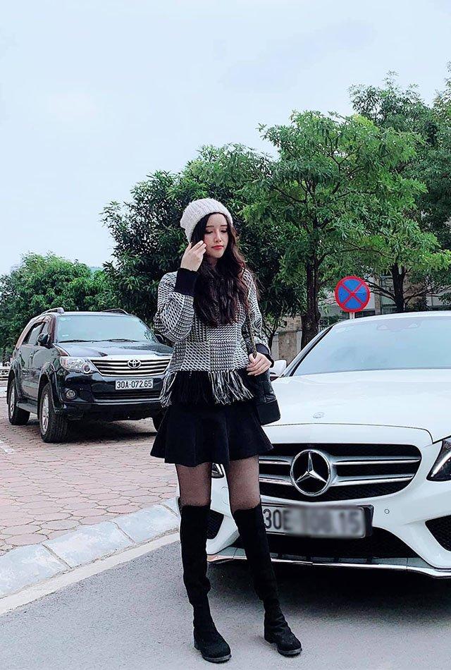 Nhan sắc kiêu sa, em gái Mai Phương Thuý chỉ mặc tối giản suốt 365 ngày vẫn đẹp và sang-8