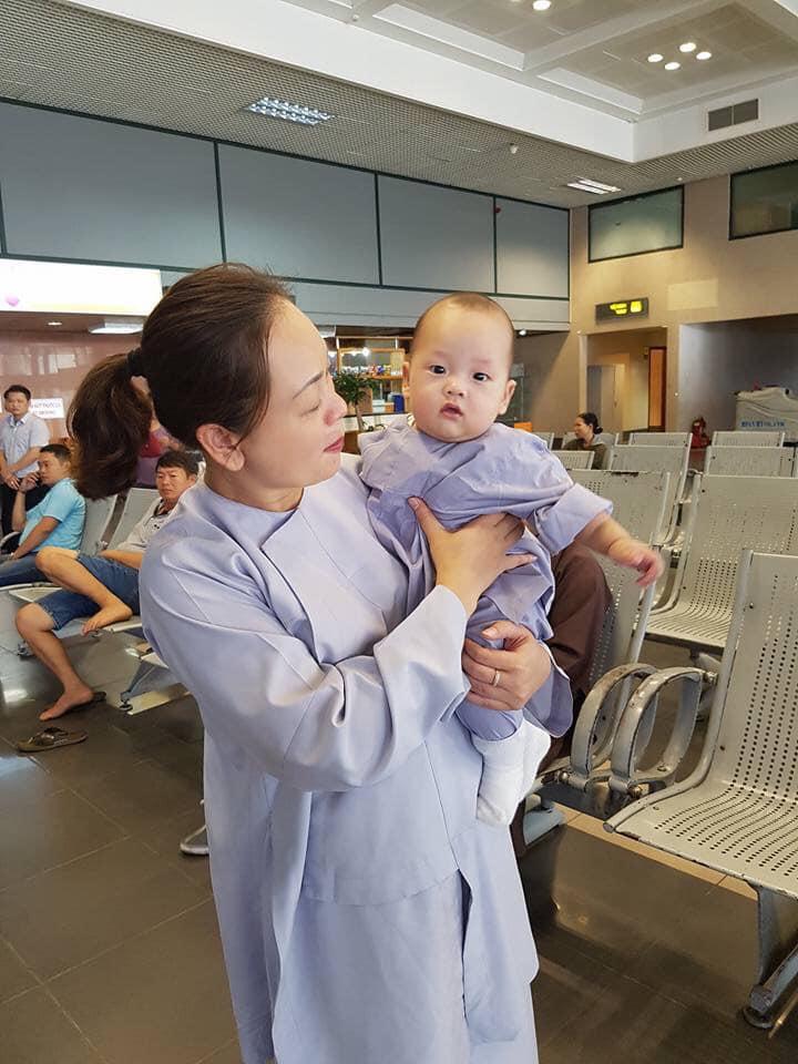 Ly Kute lần đầu công bố ảnh hiếm thuở mới lọt lòng của con trai Khoai Tây-7