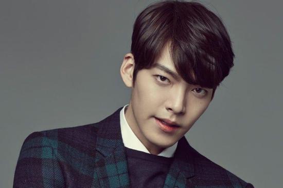 5 đặc điểm trên khuôn mặt báo hiệu tương lai giàu sang, càng già càng phất