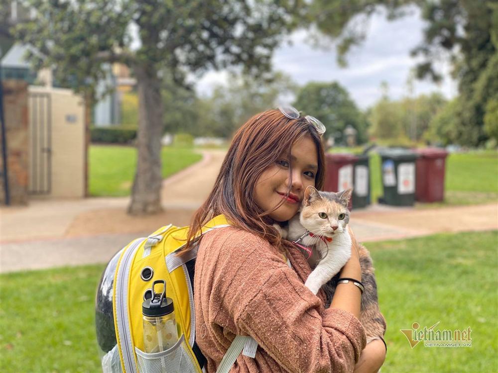 Cô gái biến 14 ngày cách ly thành thời gian dạy Tiếng Anh trực tuyến miễn phí-4