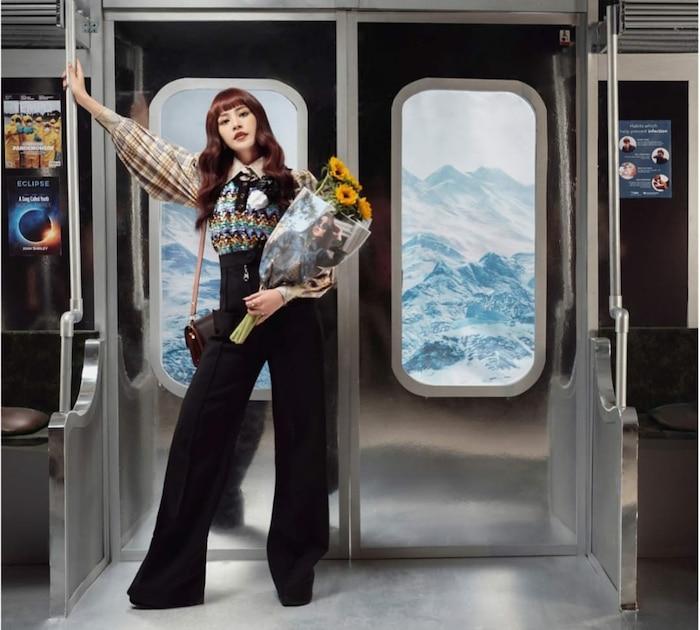 Người hâm mộ Lisa (BlackPink) rần rần kéo nhau vào trang cá nhân của Chi Pu vì lý do này!-1