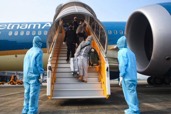 Hà Nội chuẩn bị những gì để đón 20.000 người về từ nước ngoài?