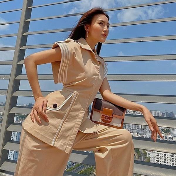 Ninh Dương Lan Ngọc đăng ảnh thời trang chất lừ: "Không có sàn diễn (vì dịch), vậy Ngọc tự tạo sàn diễn cho mình".