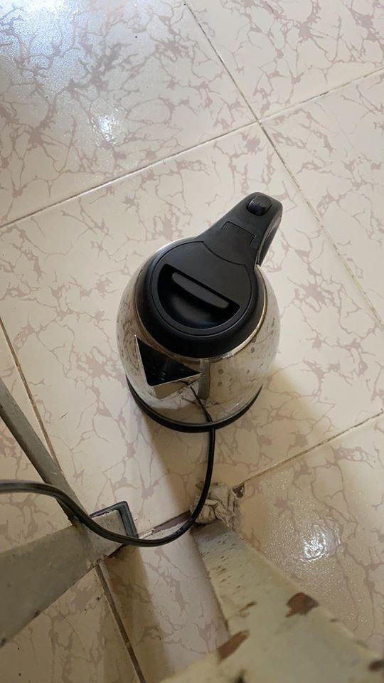 Võ Hoàng Yến và hội chị em cách ly tái chế đồ vô dụng thành vật hữu ích bất ngờ-9