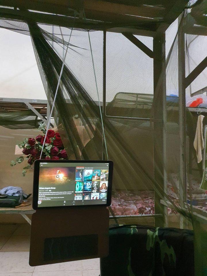 Võ Hoàng Yến và hội chị em cách ly tái chế đồ vô dụng thành vật hữu ích bất ngờ-8