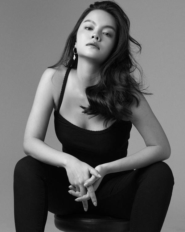 Phạm Quỳnh Anh nghiện mốt tôn vòng một sau ly hôn-10