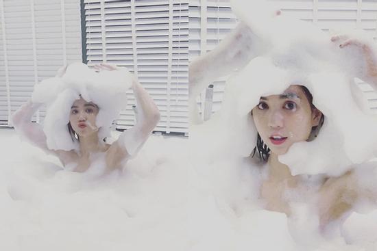 Ngọc Trinh khỏa thân trong bồn tắm, dân mạng chỉ quan tâm ai là người chụp loạt hình này!