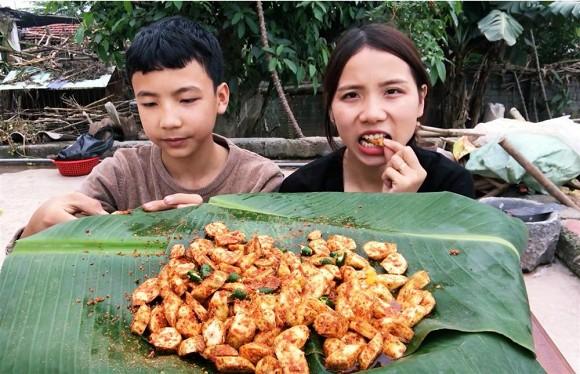 Hé lộ thông tin hiếm hoi về cô con dâu cả vừa được công bố của bà Tân Vlog-3