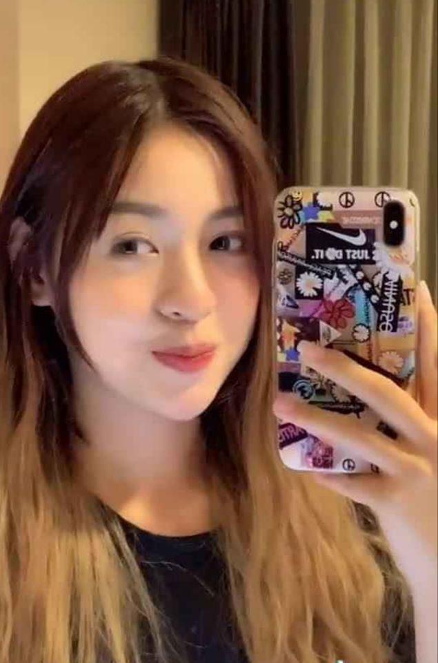 Hot girl trứng rán tiktok lộ ảnh nhan sắc thật khiến nhiều chàng trai VỠ MỘNG muốn khóc-2