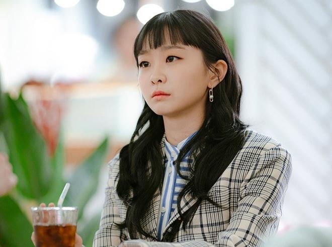 Fan phát hiện Kim Da Mi nhiều lần mặc đồ giống Son Ye Jin-1