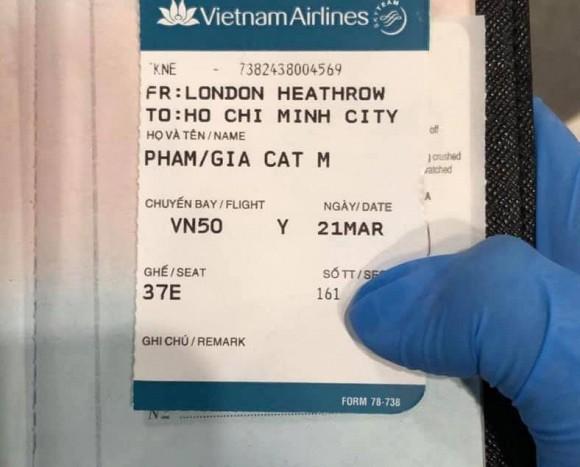 Chi Bảo cầu trời phù hộ khi con trai bay cùng chuyến với bệnh nhân 145 nhiễm Covid-19-2