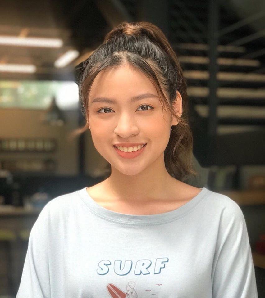 Hot girl trứng rán cần mỡ tung ảnh cam thường, phủ nhận nhan sắc thật gây thất vọng: Ốm nên mặt sưng thôi-2