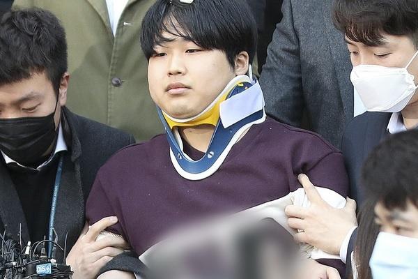 Thiếu niên 16 tuổi tham gia điều hành phòng chat tình dục-2