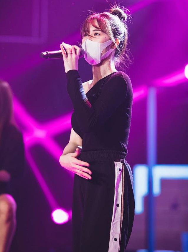 Chỉ sơ hở một câu, em chồng Đông Nhi để lộ thông tin chị dâu đang mang bầu?-3