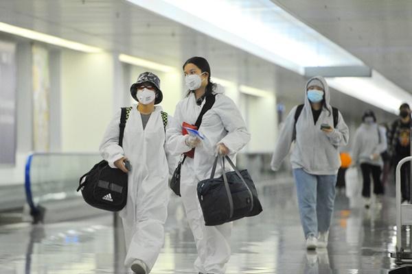 Bộ Y tế cảnh báo buồng khử khuẩn toàn thân không phòng được COVID-19, nguy cơ rước thêm bệnh-5