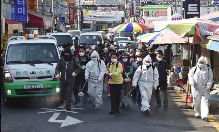Ngày chết chóc nhất ở Mỹ vì Covid-19, ca nhiễm tăng kỷ lục ở Nhật-3