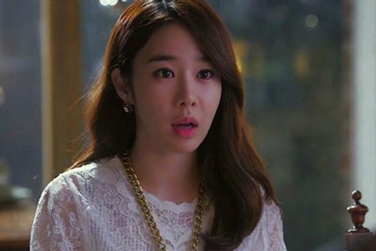 Sinh nhật bạn gái, chàng trai bất ngờ xuất hiện và phát hiện sự thật tàn nhẫn