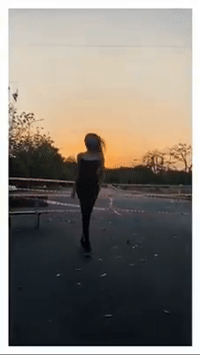 Ngày thứ 8 cách ly, Võ Hoàng Yến catwalk vũ điệu rửa tay thần sầu chẳng khác gì quay teaser-5