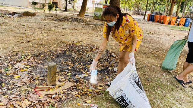 Ngày thứ 8 cách ly, Võ Hoàng Yến catwalk vũ điệu rửa tay thần sầu chẳng khác gì quay teaser-2