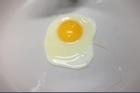 Cách rán trứng không cần mỡ