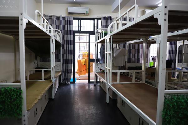 Du khách nói gì khi mắc kẹt ở nước ngoài-1