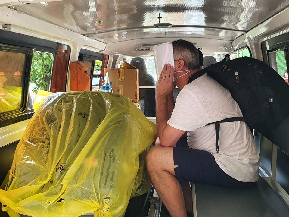 Clip: 3 bệnh nhân Covid-19 ở Đà Nẵng vui mừng xuất viện, Việt Nam đã chữa khỏi 20 ca-7