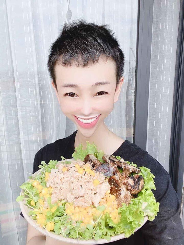 Hãi hùng với gương mặt như người ngoài hành tinh của Hải Triều-1