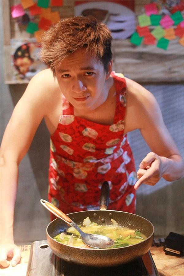 Quý ông Vbiz trổ tài nấu ăn: Trường Giang đỉnh của đỉnh, Trấn Thành làm văng nửa chảo mì-7