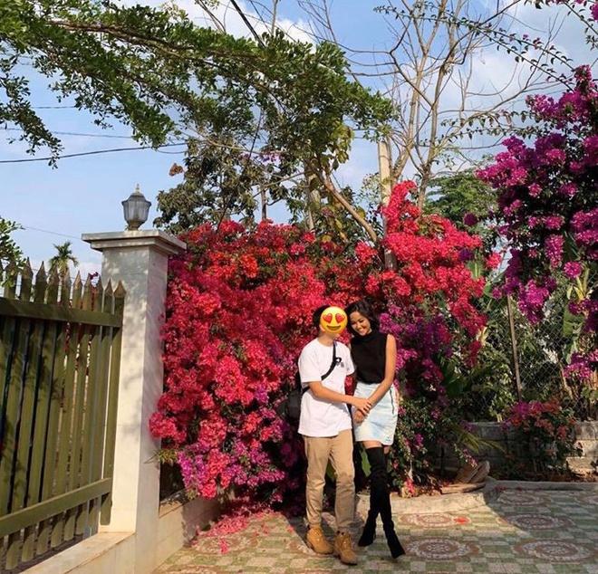 HHen Niê khoe ảnh mang 5 chồng tiền đi đóng thuế thu nhập-2