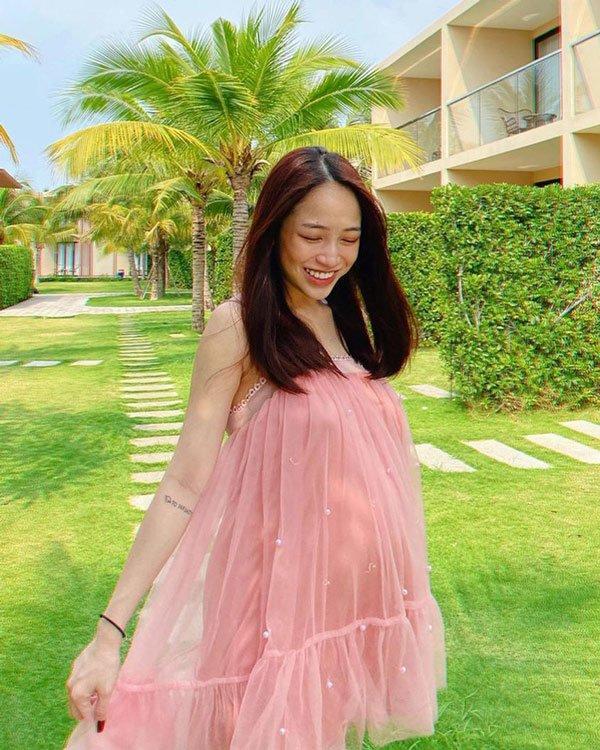 Là yêu nữ hàng hiệu nhưng con gái của đại gia Minh Nhựa lại mắc lỗi ăn mặc nhăn nhúm-1