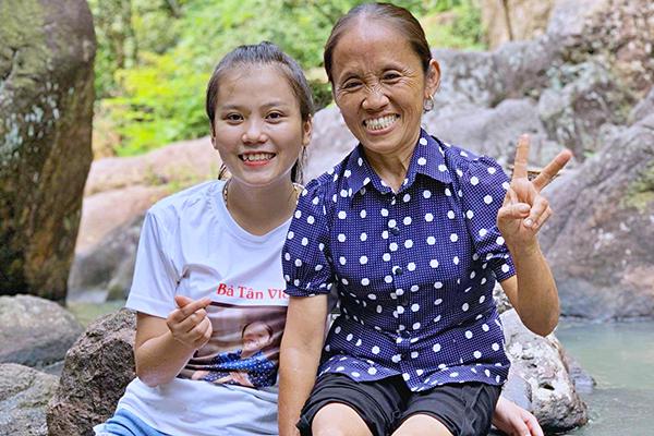 Ra clip đều như vắt chanh giữa mùa dịch, bà Tân Vlog được nhắc nhở đeo khẩu trang phòng Covid-19-7