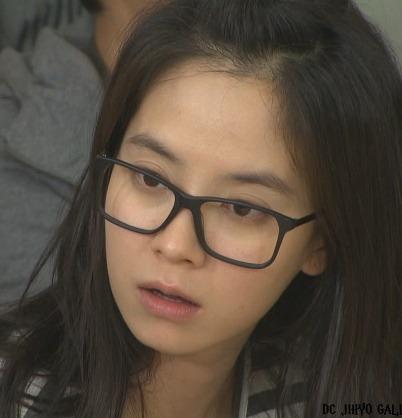 Để mặt mộc vẫn nổi bần bật, mợ ngố Song Ji Hyo khẳng định đẳng cấp đẹp tự nhiên-4