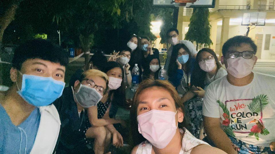 Hú hồn với hình ảnh Võ Hoàng Yến đi hóng hớt thiên hạ tỏ tình trong khu cách ly-10