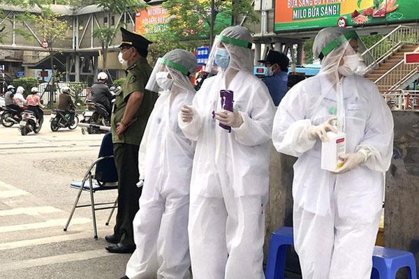 BV Bạch Mai ngưng đón bệnh nhân, cách ly toàn bệnh viện-1