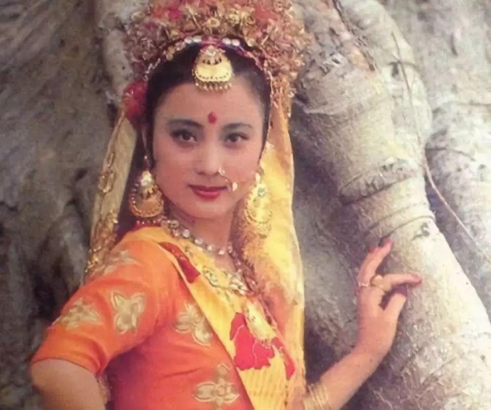 Thỏ ngọc của Tây Du Ký 1986: 2 lần lỡ đò, tự mình nuôi con, nhan sắc trẻ trung ở tuổi U60-2