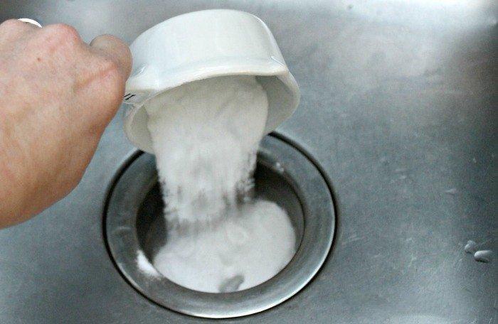 Bồn rửa bát lâu ngày thoát nước chậm, đây là cách khiến nó thông trở lại như mới-2