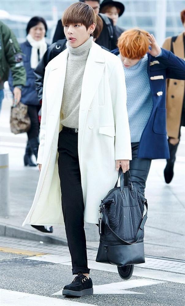 7 sao Hàn Quốc nào được khen mặc áo khoác dài đẹp nhất?-1