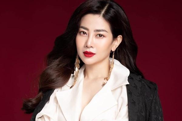 Tang lễ màu trắng của cố diễn viên Mai Phương diễn ra trong không khí riêng tư, kín đáo-9