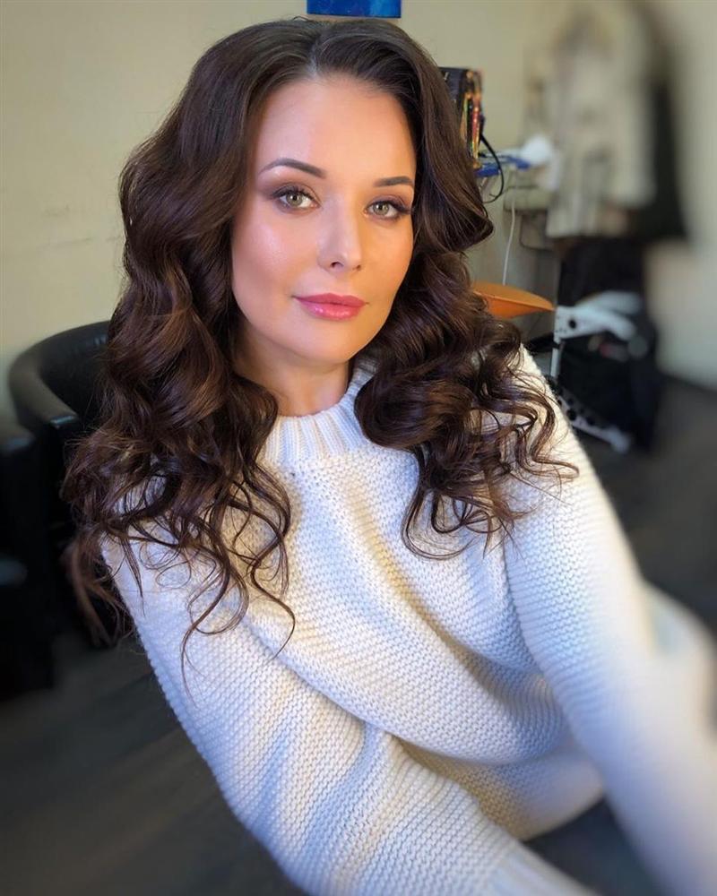 Bản tin Hoa hậu Hoàn vũ 29/3: Vẻ đẹp Khánh Vân có gì đặc biệt so với 2 đối thủ Châu Á?-4