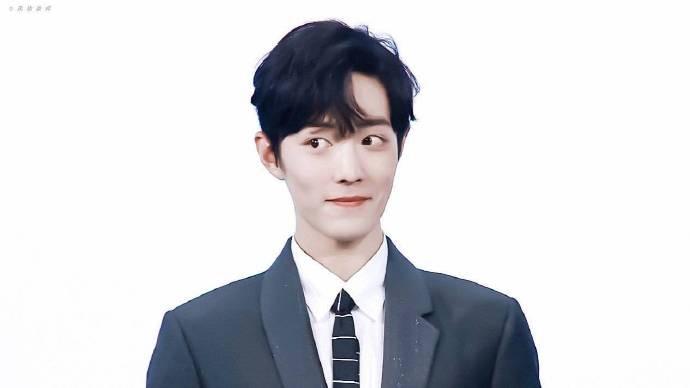 Không cần làm diễn viên, Tiêu Chiến vẫn sống tốt với những nghề tay trái này!-2