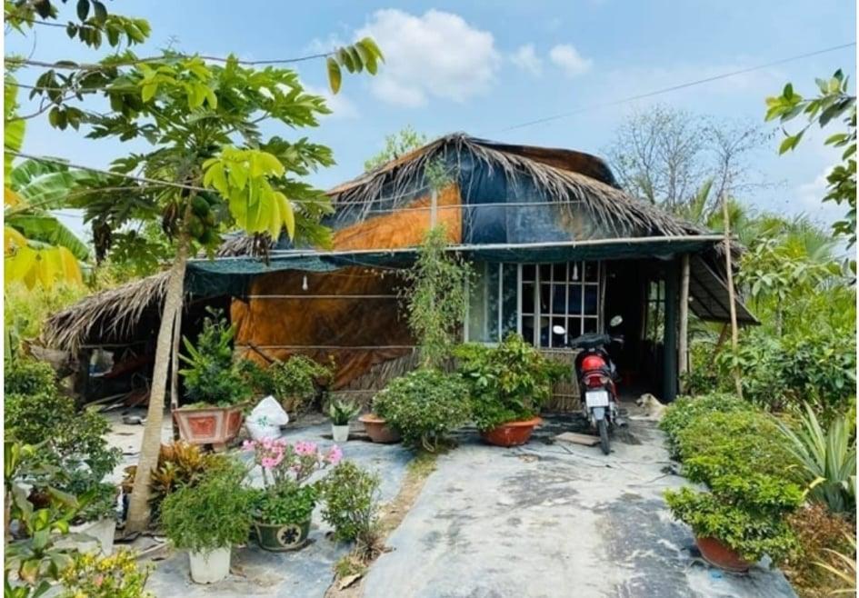 Thành Đạt - Hải Băng về quê mua đất-1