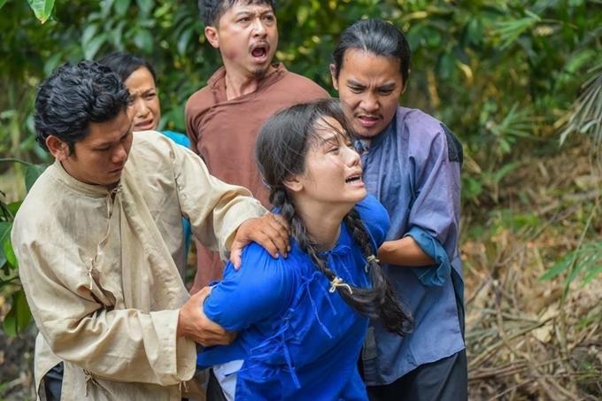 Sự cố phim trường ám ảnh sao Việt-10