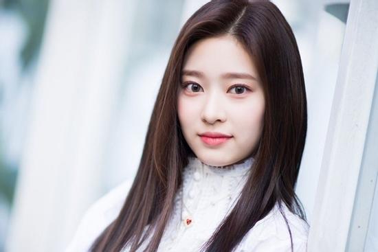 Nữ thần tượng được ví là đối thủ sắc đẹp của Irene (Red Velvet)